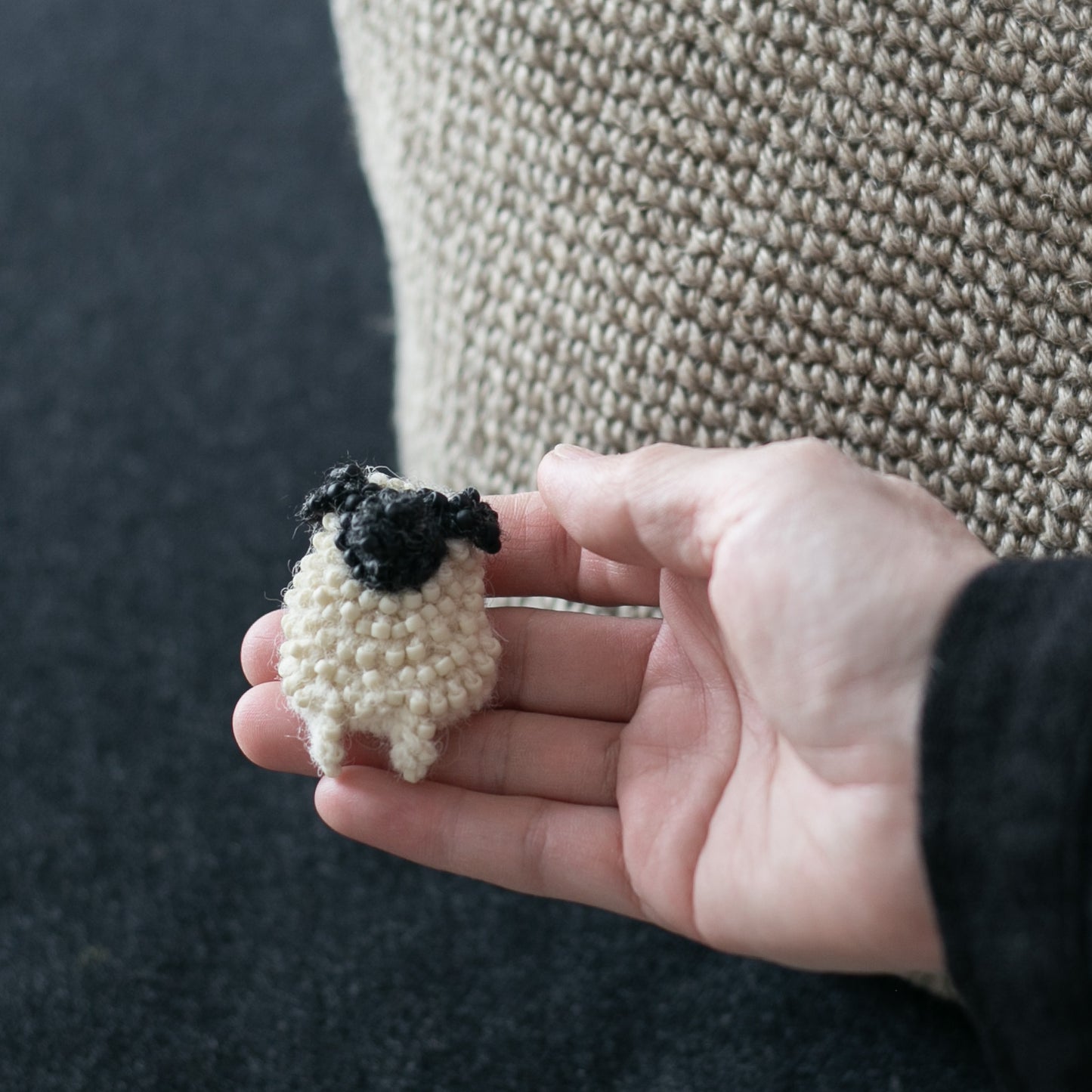 かぎ針編み「ビーズ編みひつじ」キット（編み図：印刷物）編み方動画付き！