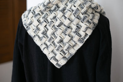 "Square Garland Shawl" Crochet Pattern
