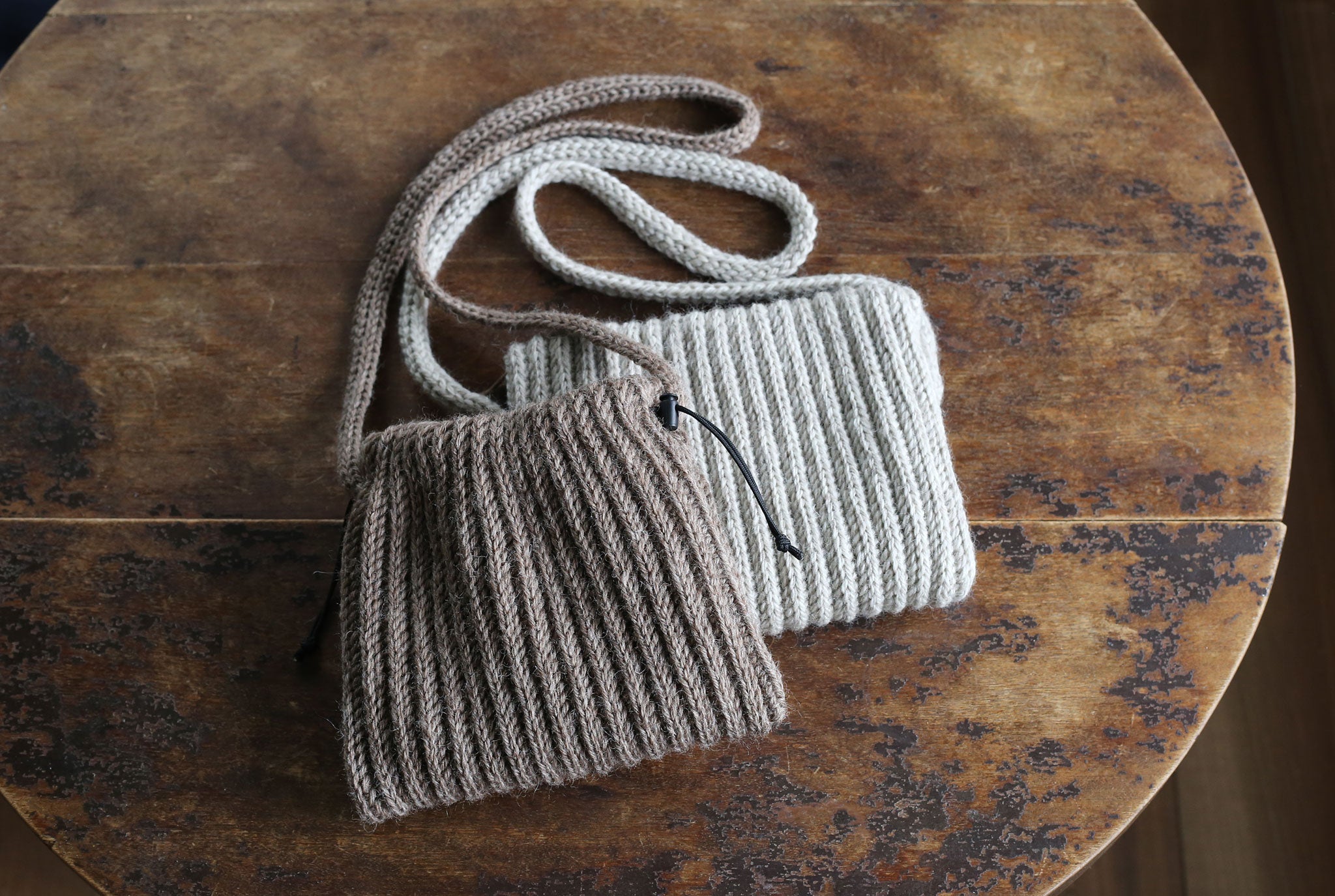 "Ribbed shoulder pouch" Crochet Pattern