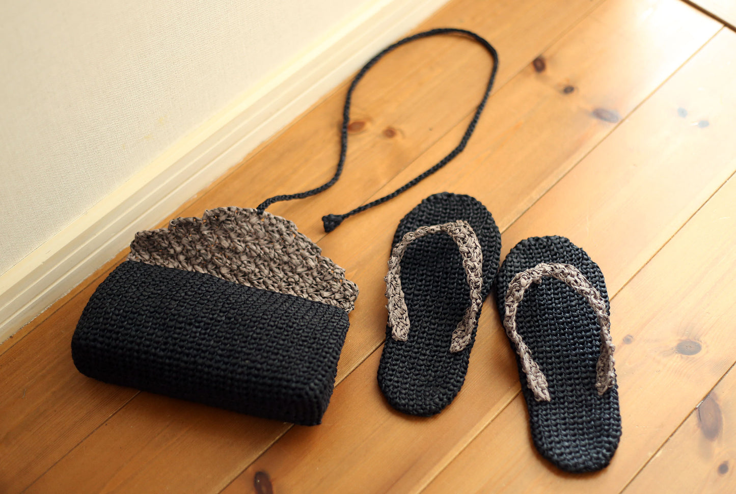 "Coastal Comfort Slippers" Crochet Pattern