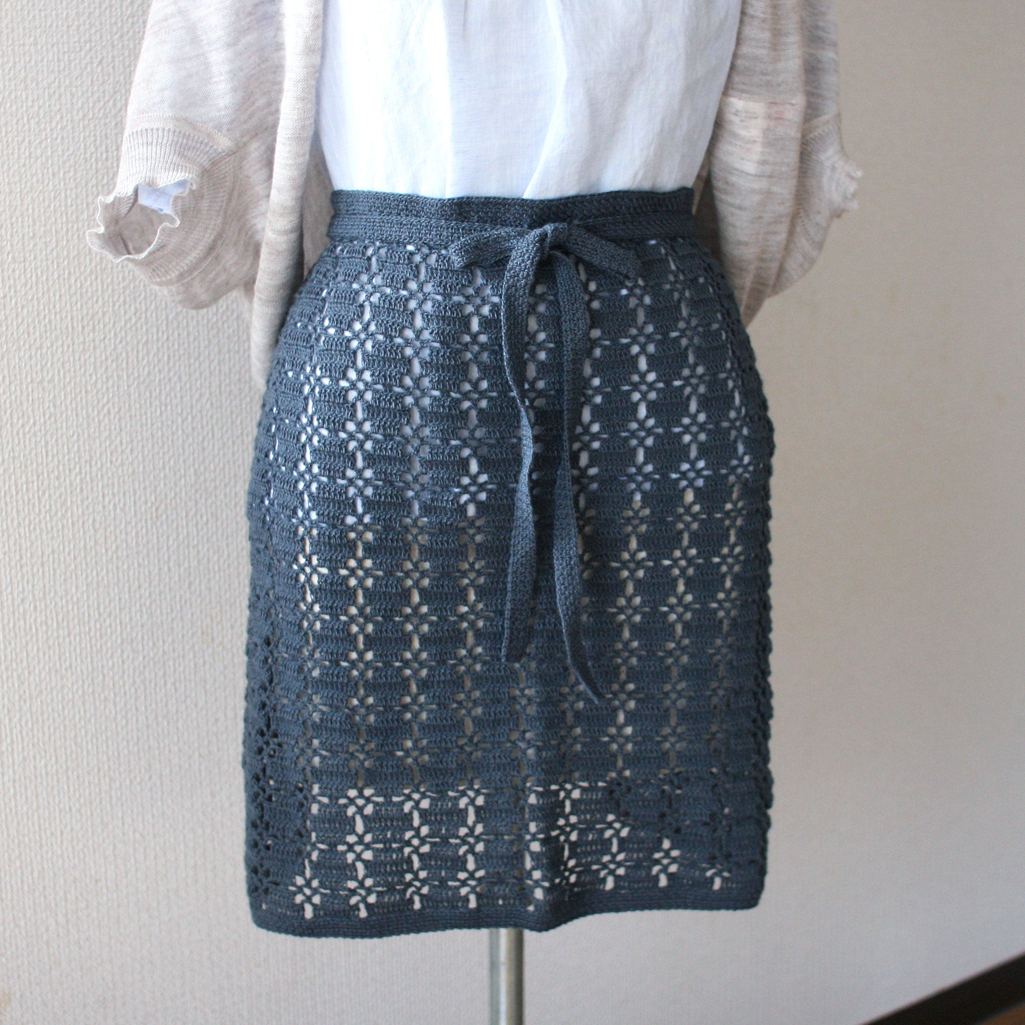 "Dress up apron" Crochet Pattern