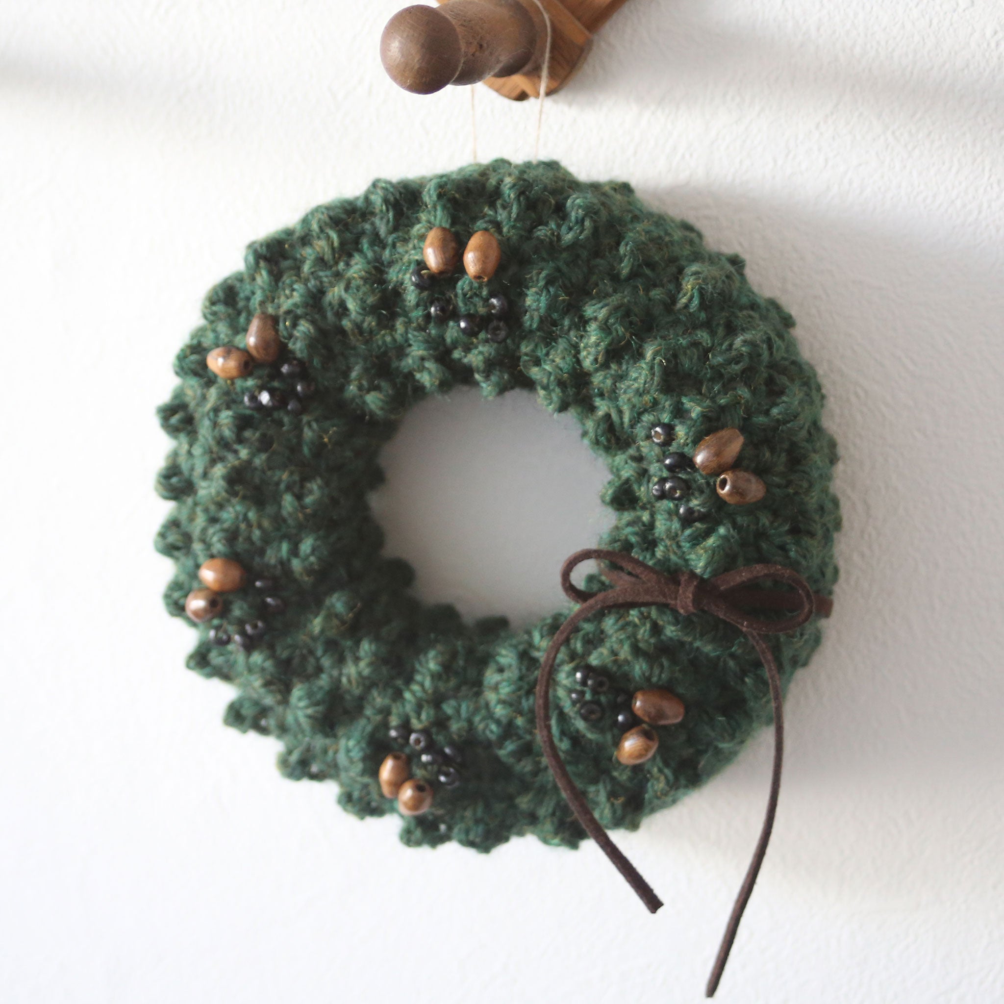"Bumpy Christmas Wreath" Crochet Pattern