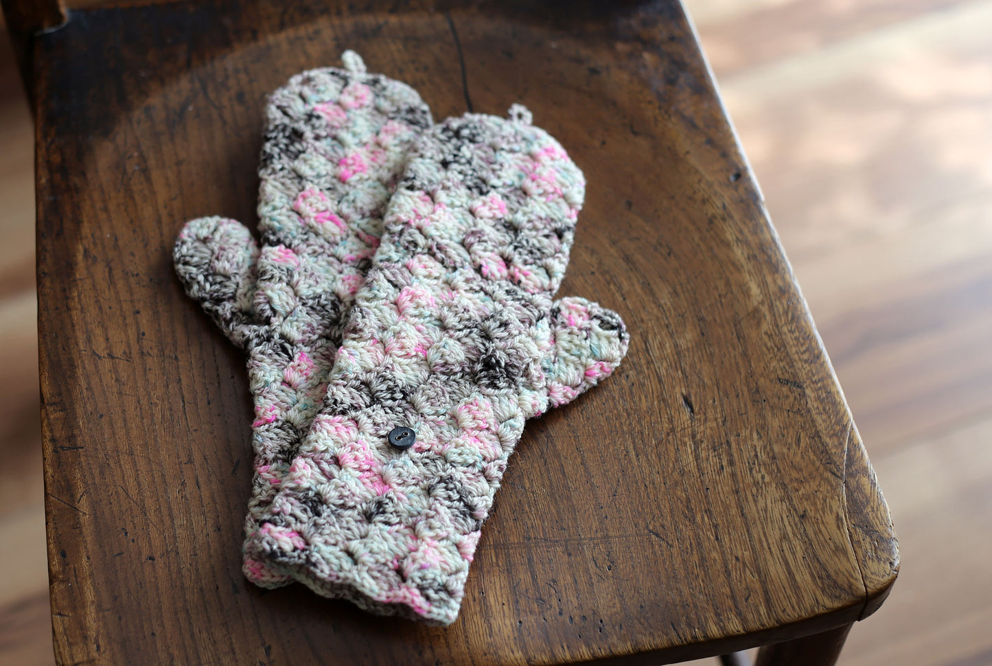 "Hooded mittens" Crochet Pattern